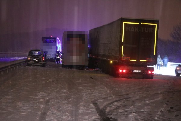 Bolu'daki zincirleme kazadan acı haber geldi! Bir kişi öldü, 19 yaralı var...
