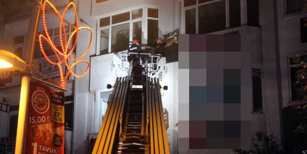 Bolulular ayaklandı! Öğlen asılan ahlaksızlığın tabelası akşam indirildi