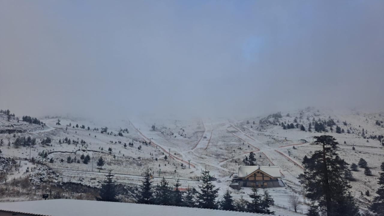 Bolu'nun yüksek kesimlerinde kar yağışı etkili oldu