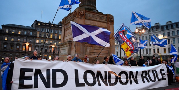 Bölünüyorlar: İngiltere'den ayrılmak için harekete geçtiler!