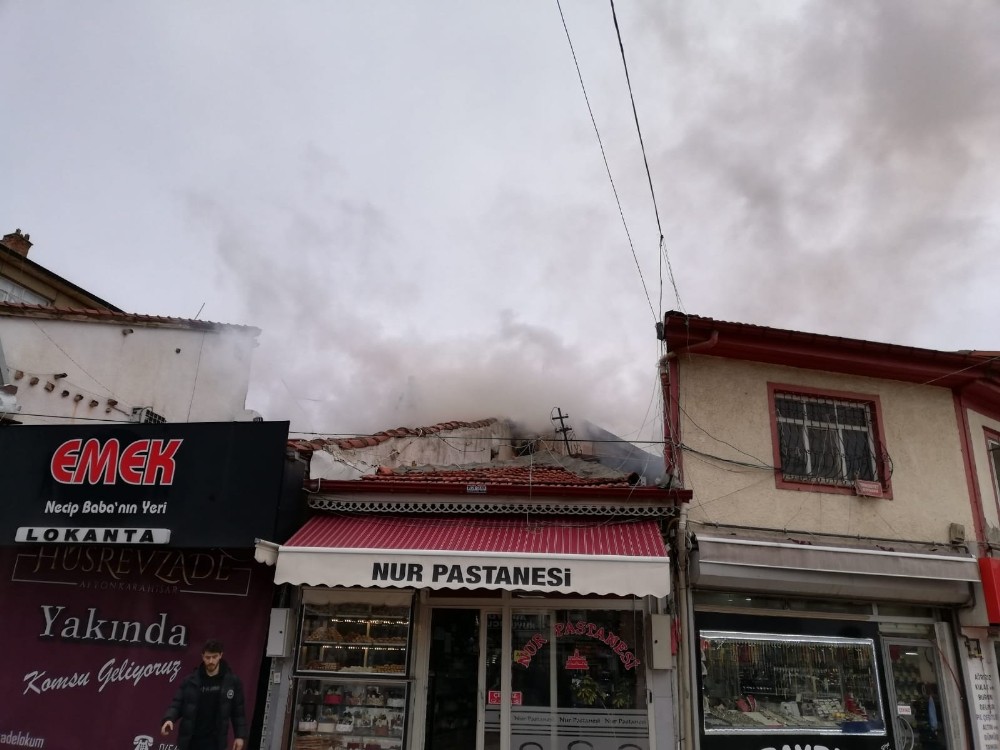 Bolvadin’de korkutan yangın 