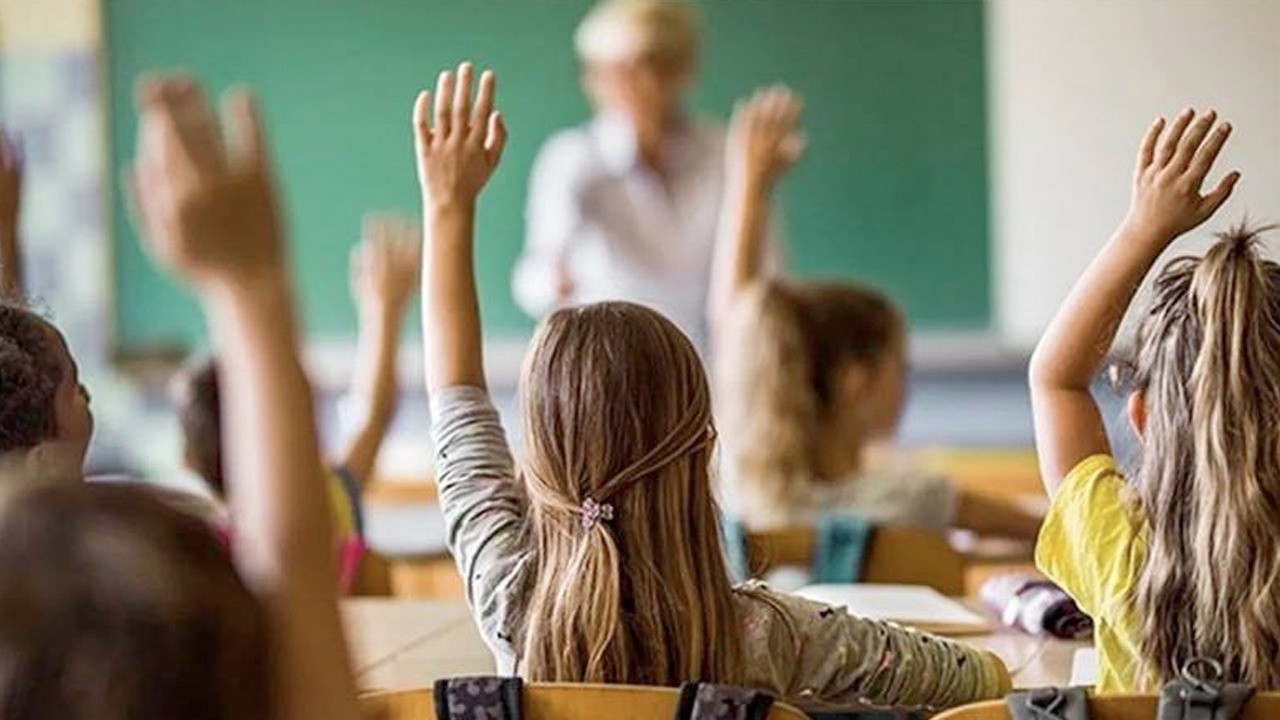 o ülkede okullara bomba ihbarı: Asılsız çıktı