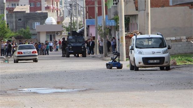 Bomba ihbarı yapılan araçtan 'vahşet' çıktı!