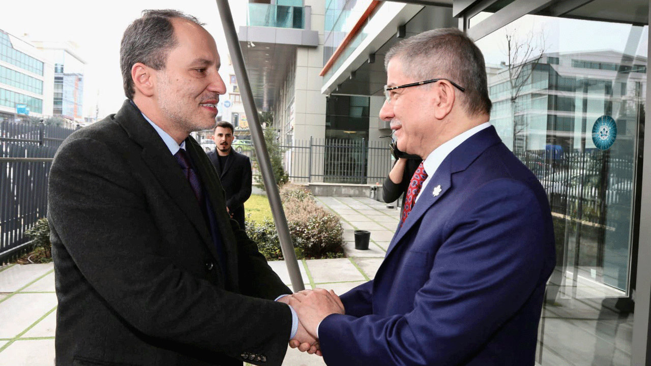 Bomba kulis: Erbakan ile Davutoğlu birleşiyor!