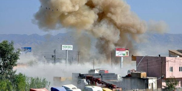 Bomba yüklü araç son anda farkedilince patlatıldı!
