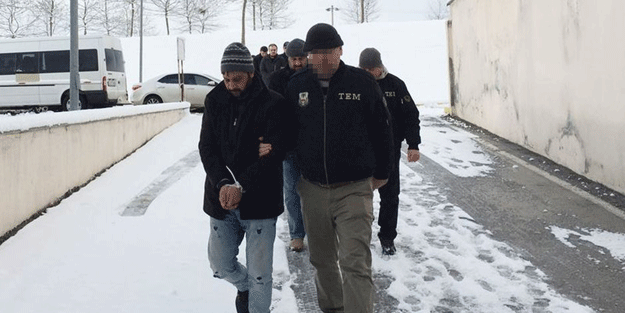 Bombalı otomobil ile ülkeyi kana bulayacaklardı… Son anda Samsun’da yakalandılar!