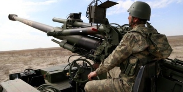 Bombardımana tutulan YPG kaçıyor!