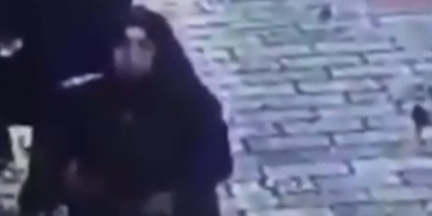 Bombayı bırakan şerefsizin koşarak kaçtığı anlar