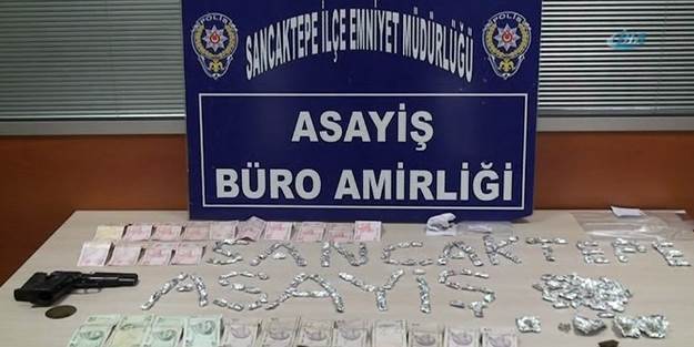 Bonzai tacirleri kadın polise yakalandı