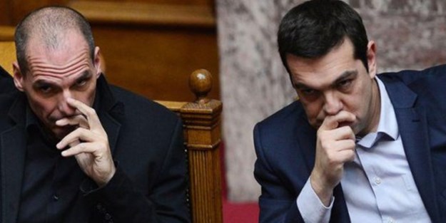 Yunanistan referanduma gidiyor