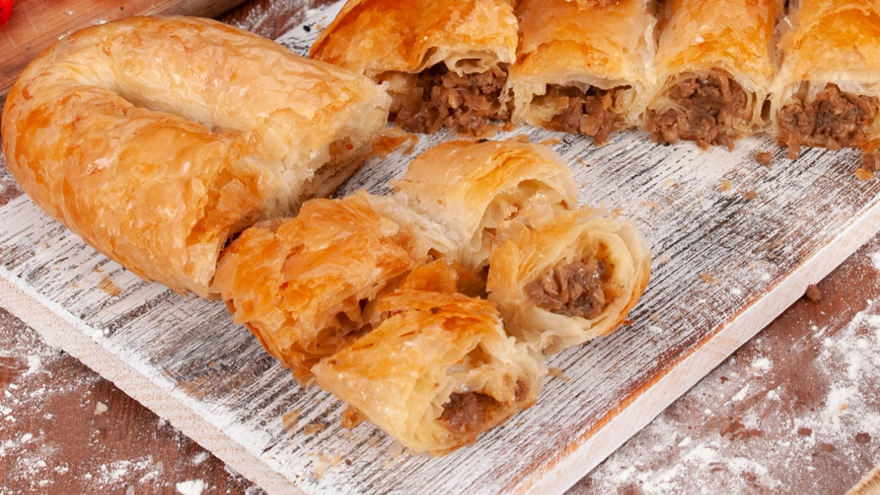 Böreğin içinde kıyma diye sakatat yedirmişler!