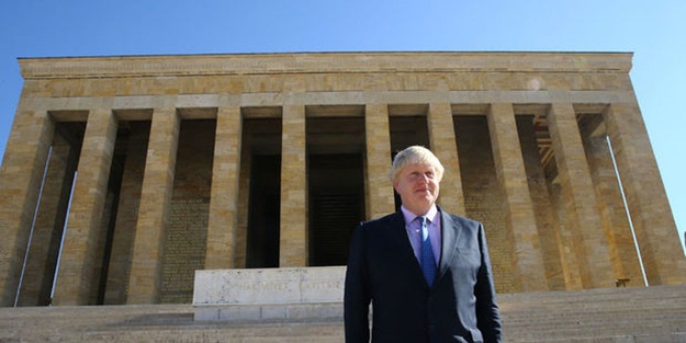 Boris Johnson Anıtkabir'de