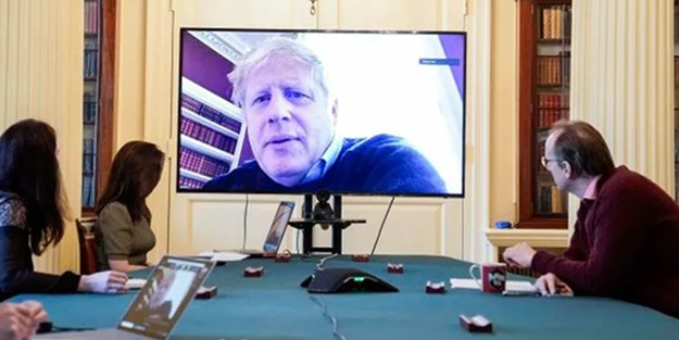 Boris Johnson karantinadan çağrı yaptı