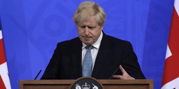 Boris Johnson'a flaş soru: Gözlerimin içine bak...