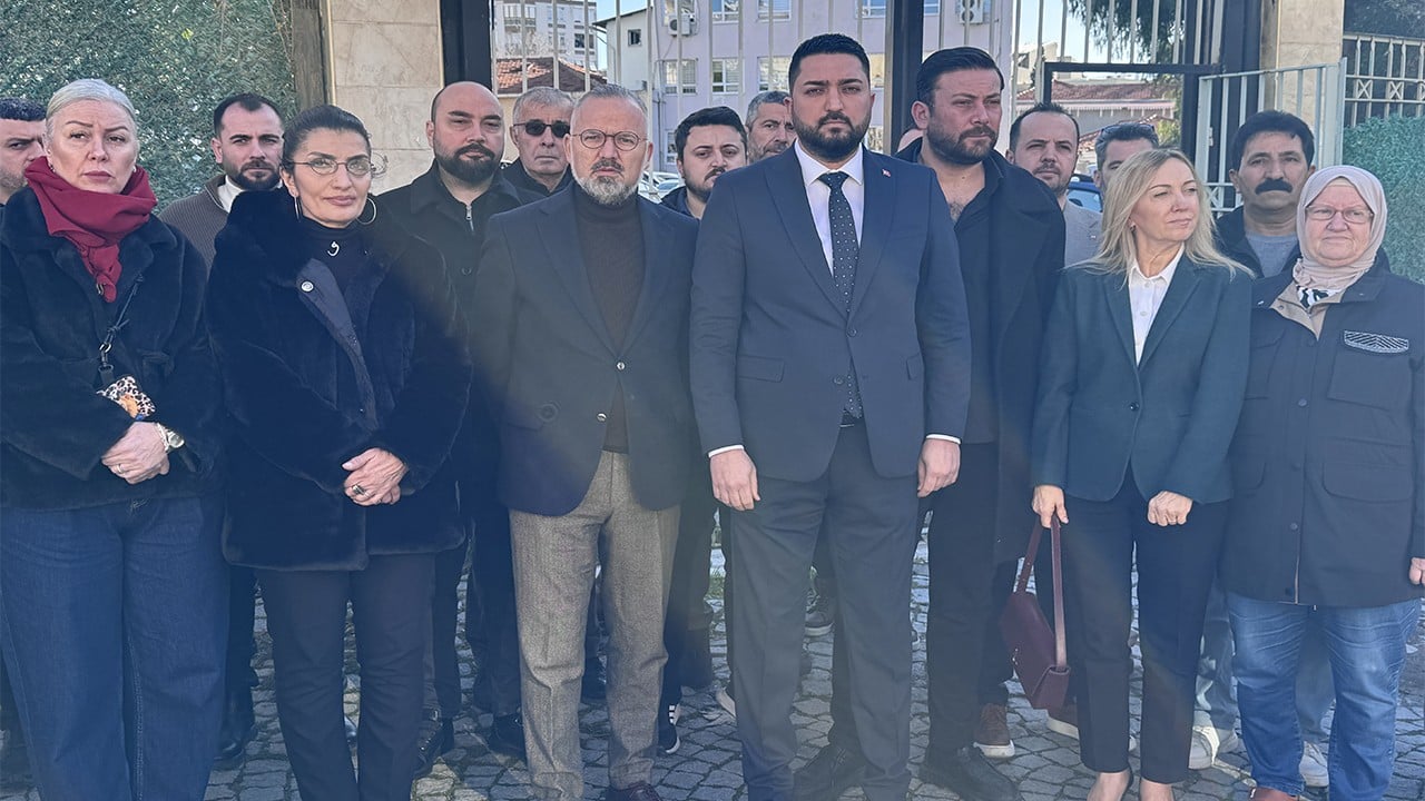 Bornova Belediyesi'ne tepki: Okul inşaatına ruhsat vermeyerek süreci tıkadı CHP eser değil, engel üretiyor