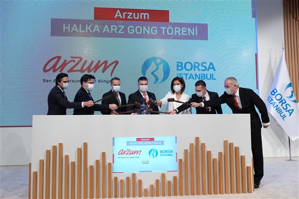 Borsada gong Arzum için çaldı