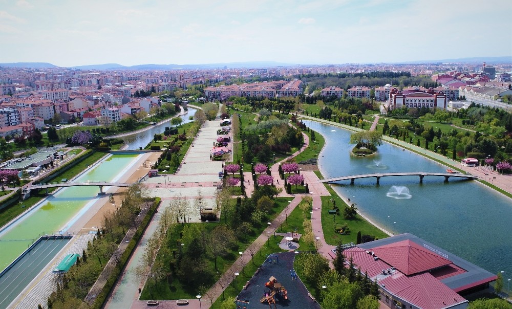 Boş kalan Kent Park havadan görüntülendi 