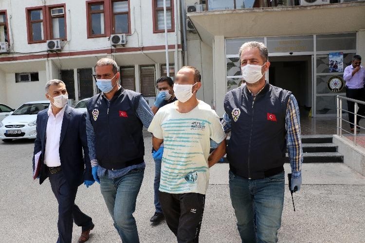 Boşanmak isteyen karısını tornavidayla yaralayan şahıs tutuklandı 