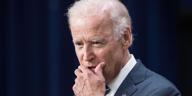 Boşlukla tokalaşan Biden iyice sıyırdı: Onunla konuştum