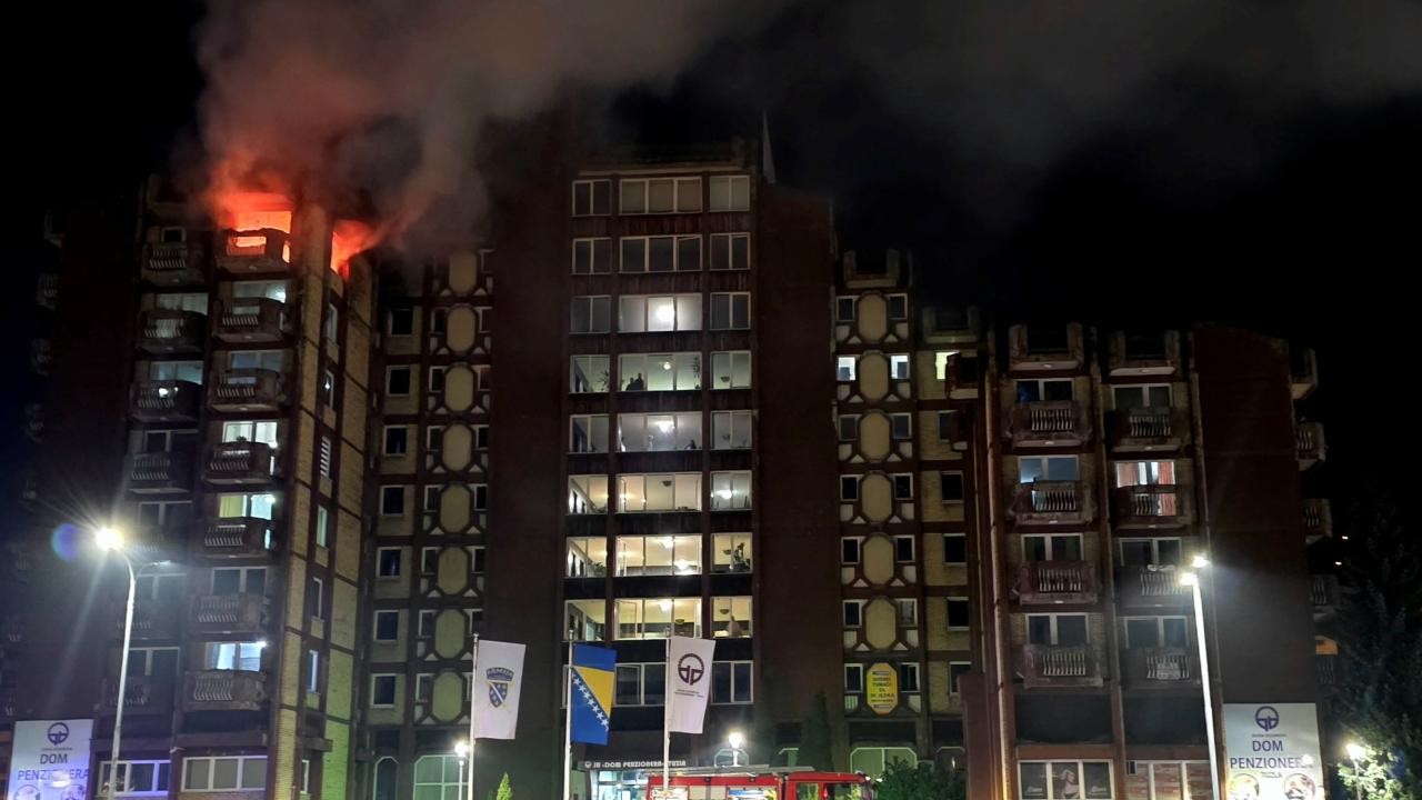 Bosna Hersek’in Tuzla kentinde huzurevi yangını: En az 9 kişi hayatını kaybetti