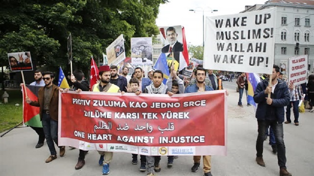 Bosna Hersek'te adaletsizliğe karşı tek yürek yürüyüşü