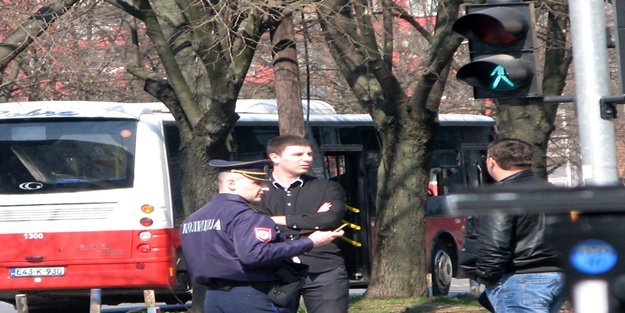 Bosna Hersek'te bombalı saldırı: 32 yaralı