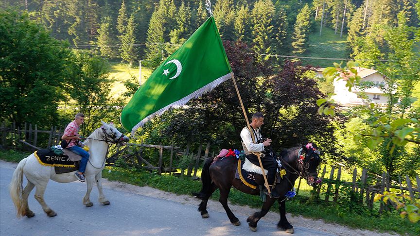 Bosna Hersek'teki '510. Ayvaz Dede Şenlikleri'ne katılacak atlılar Karaula'dan yola çıktı