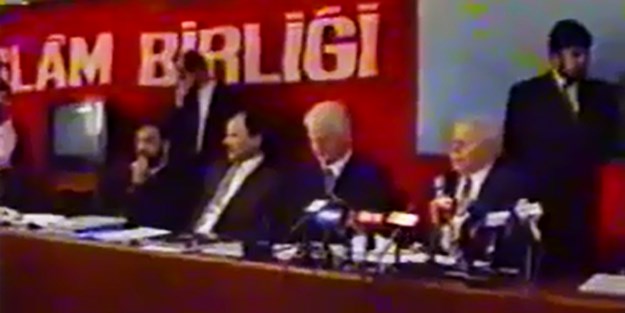 Bosna'da katliam yapan sırp çetelerine karşı silah fabrikası kurmuştuk