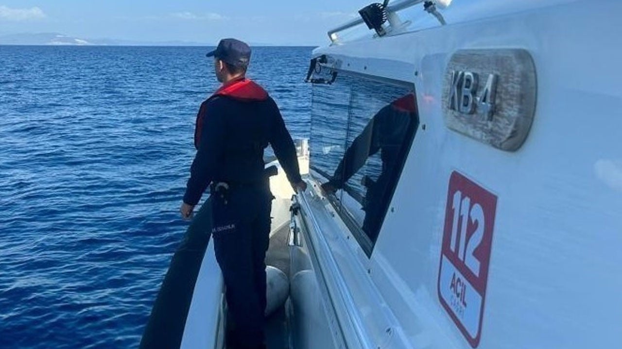 Botla sürükleniyordu, imdadına Sahil Güvenlik yetişti