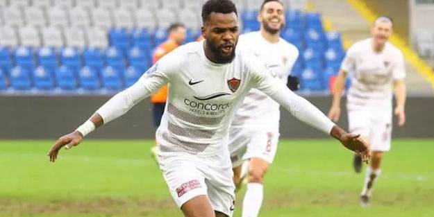 Boupendza, Atalanta formasına çok yakın