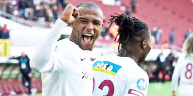 Boupendza sonrası El Kaabi de gol krallığına koşuyor!