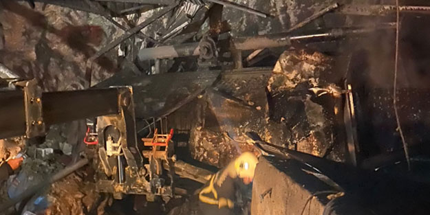 Boya fabrikasında buhar kazanı patladı