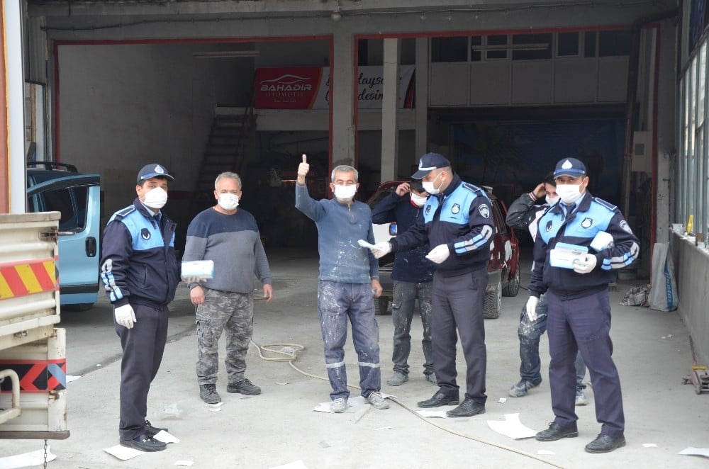 Boyabat sanayi esnafına maske 