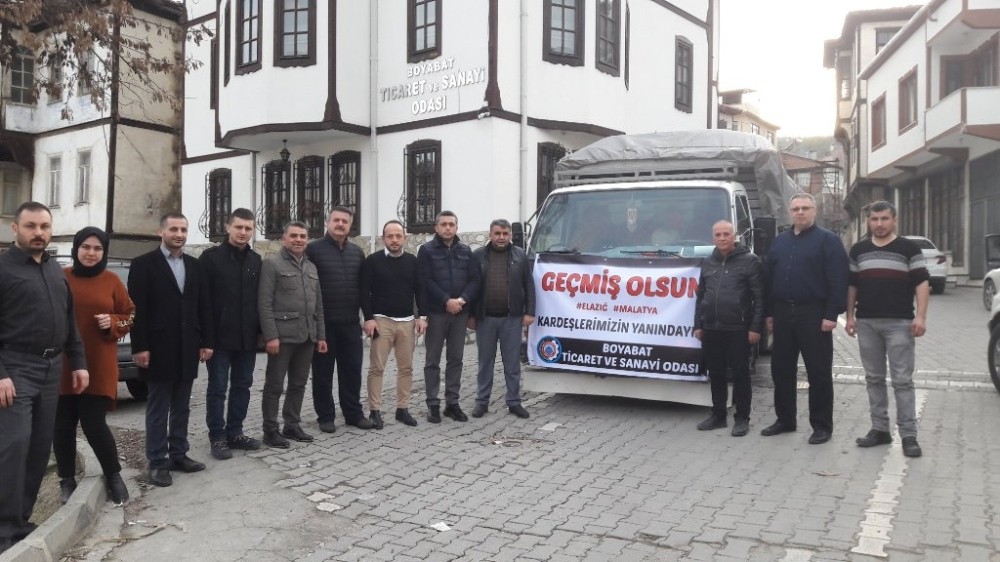 Boyabat’tan depremzedelere yardım eli 