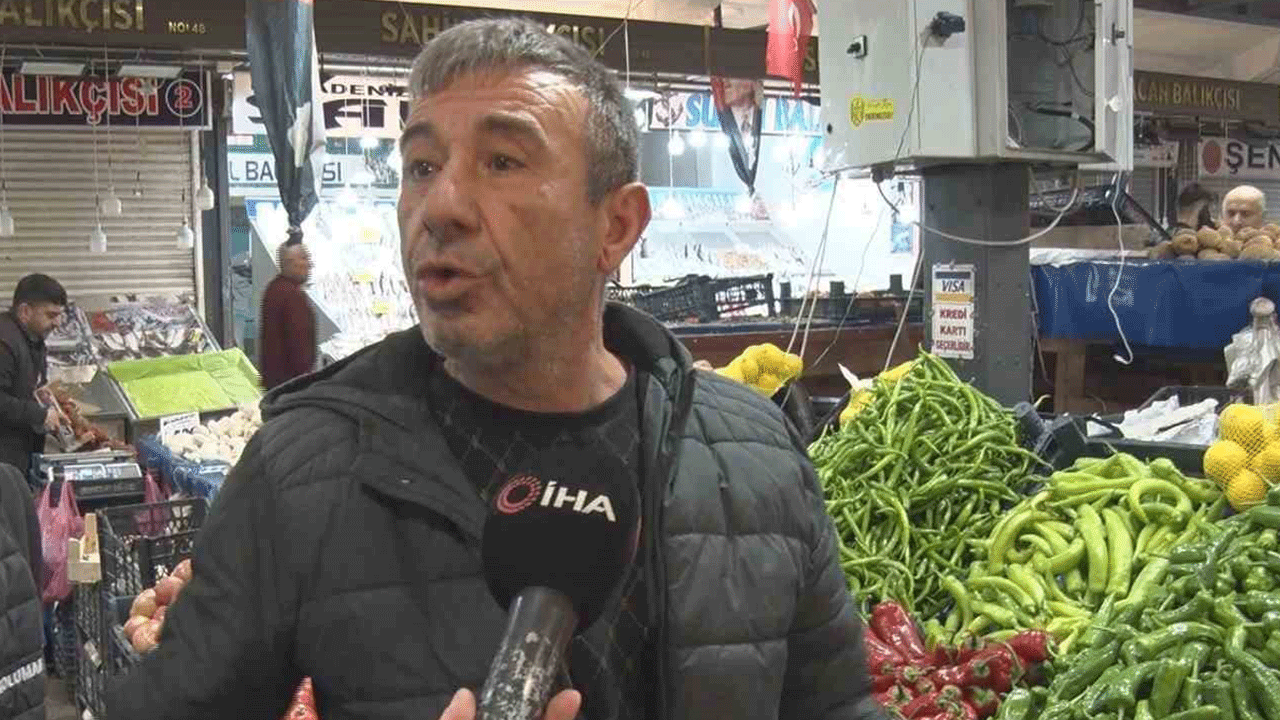 CHP'yi vatan hainliği ile suçlayan CHP'li esnaf, üyelik kartını kırıp AK Parti'ye katıldı