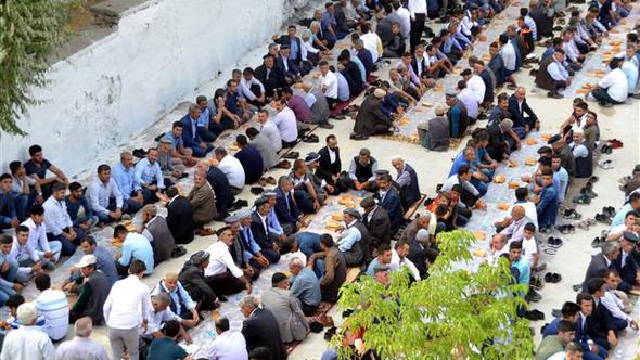 Böyle düğün görülmedi! 100 koyun kesildi...