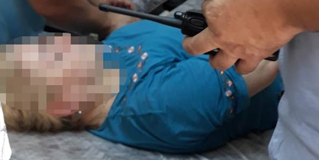 Böyle evlat olmaz olsun! Kendisine yemek getiren annesini bıçakladı