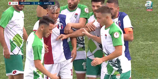 Böyle gaddar bir futbolcu görülmedi! Serhat Ardahan-Kars 36 maçında büyük canilik