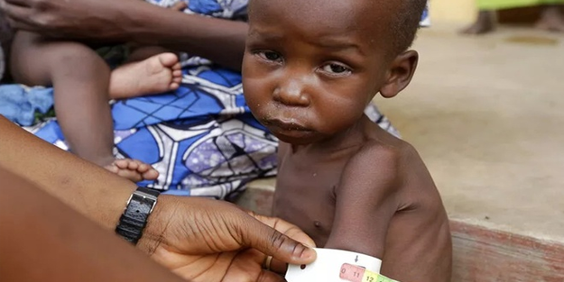 Böyle giderse 200 bin çocuk açlıktan ölecek! Yarım edin!