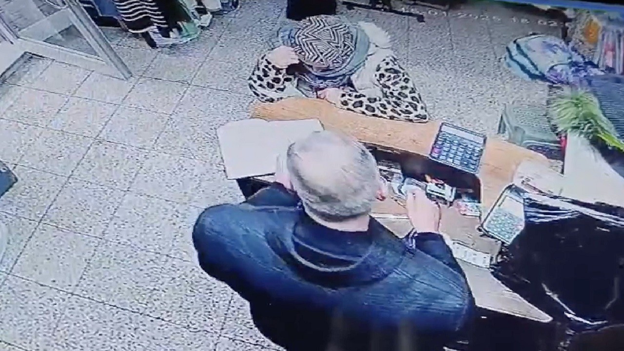 Böyle hırsızlık görülmedi! Bulduğu kredi kartıyla neler neler yaptı