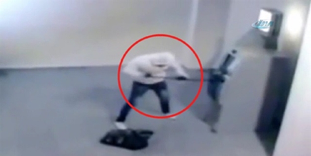 Böyle hırsızlık görülmedi... - VIDEO
