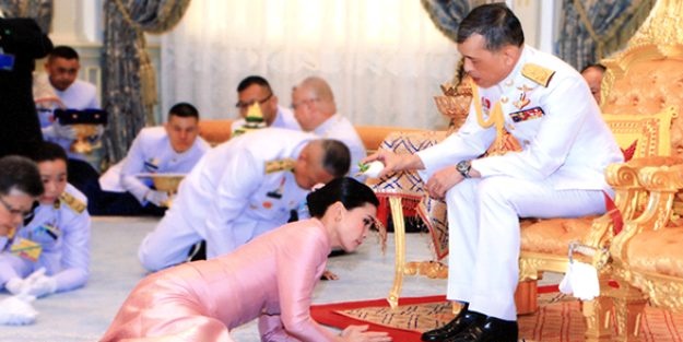 Böyle karantina görülmedi! 20 kadınla birlikte otel kapattı