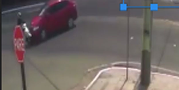 Böyle kaza düşman başına