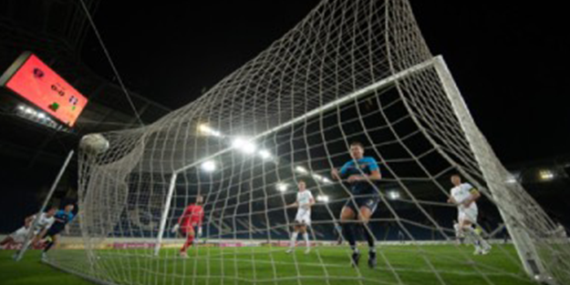 Böyle maç görülmedi! 90 dakikalık maç tamı tamına 4 saat 36 dakika sürdü