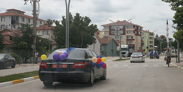 Böyle makam aracına can feda!