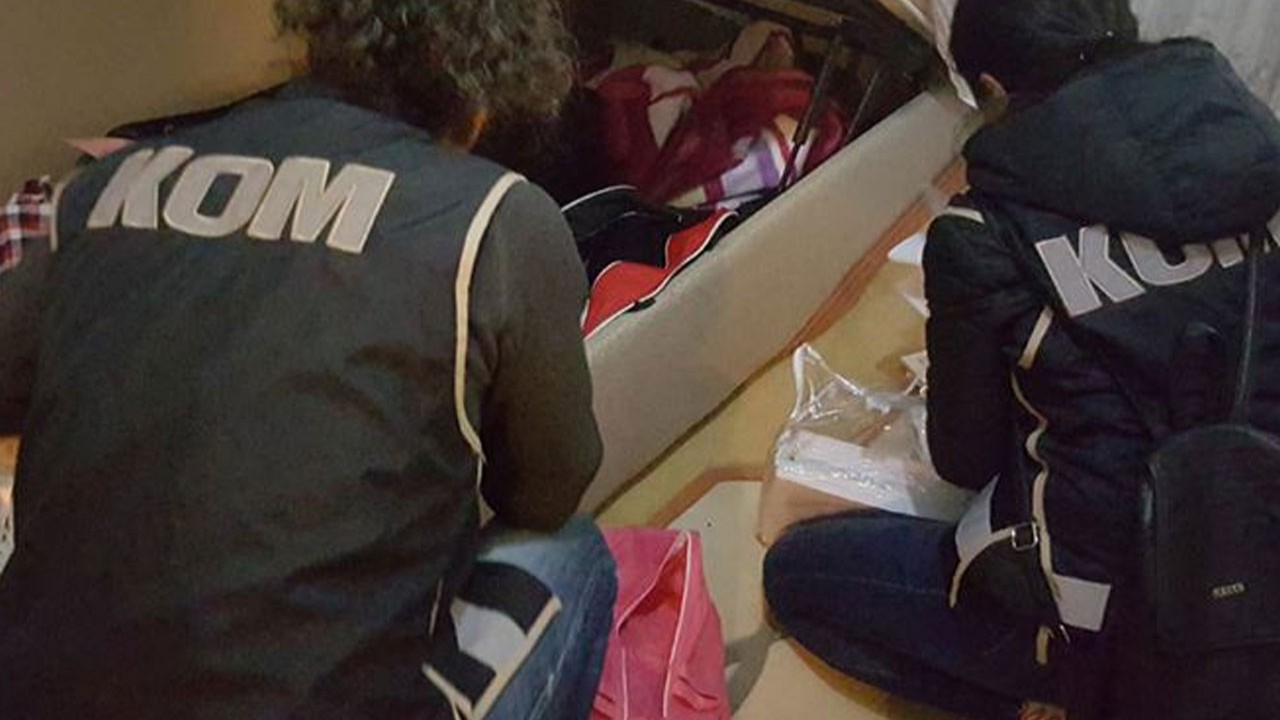 Böyle öğretmen olmaz olsun! Şu alçaklığa bakın şu alçaklığa