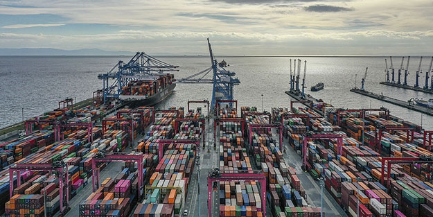 Böyle olur bunların milliyetçiliği! Türkiye'nin gazetesi değil ABD borazanı