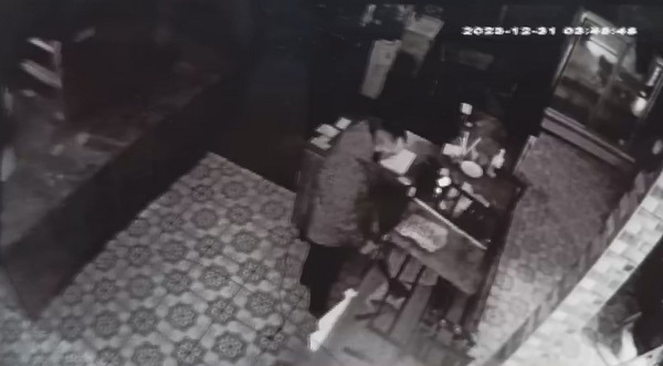 Böyle pişkin hırsız görülmedi