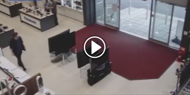 Böyle sakarlık 'düşman başına'