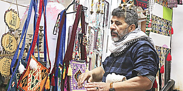 Böyle ümmet varken, bu dâvâ ölmez! İsrail’in 100 milyon dolarını reddetti